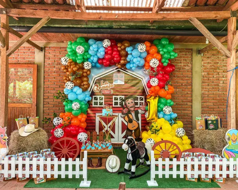 Cumpleaños infantil con temática de granja